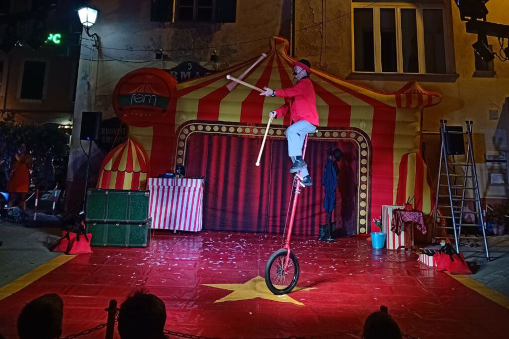 monocirco fem spettacoli